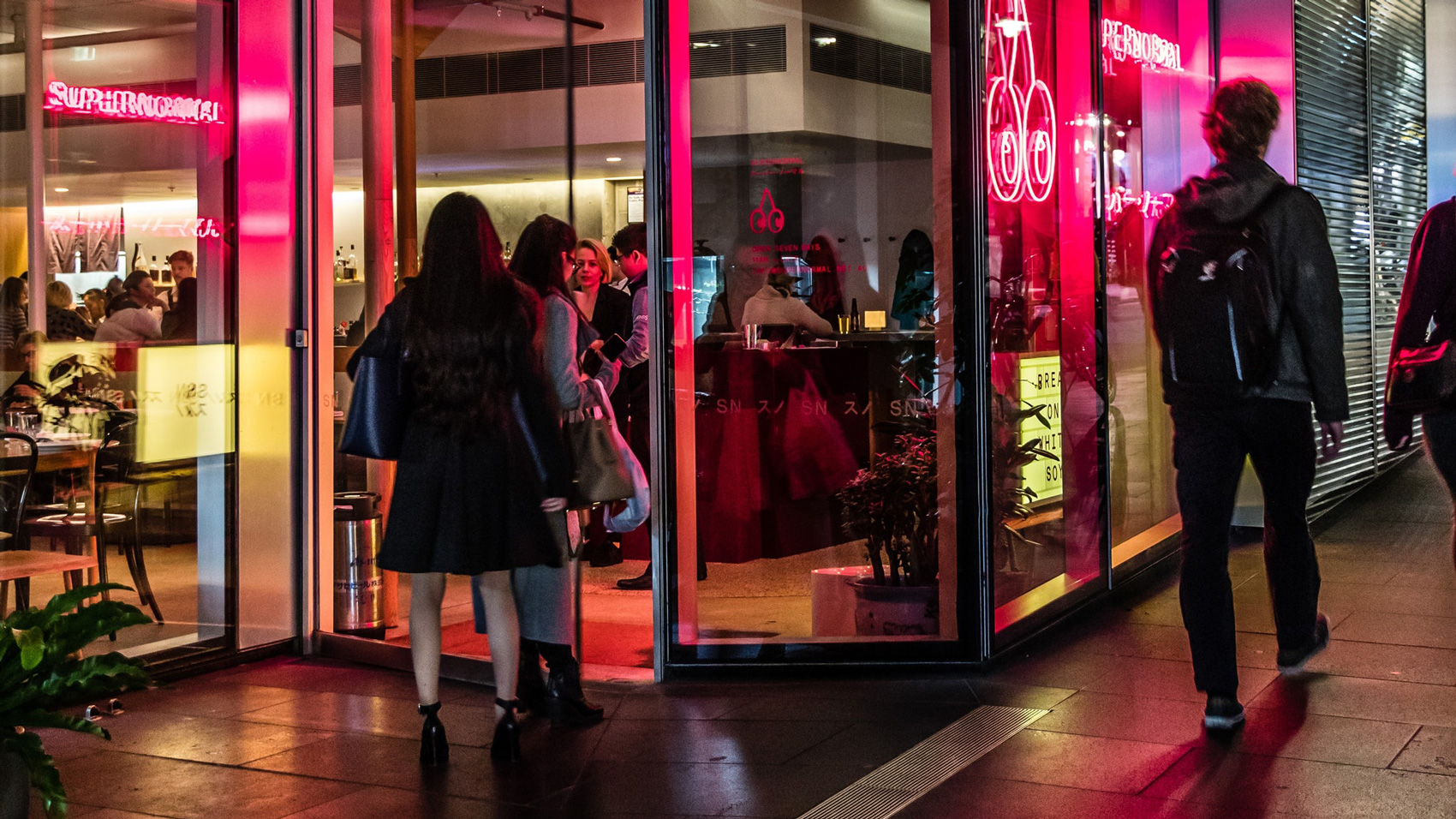 Supernormal Exterior 01