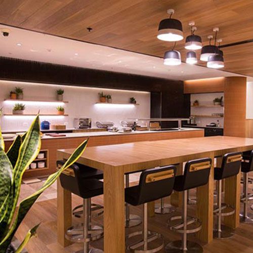 Airport Dining Lounges